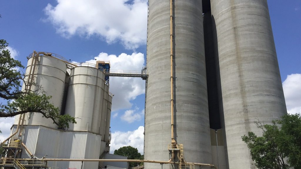 Photos of the construction at Continental Cement